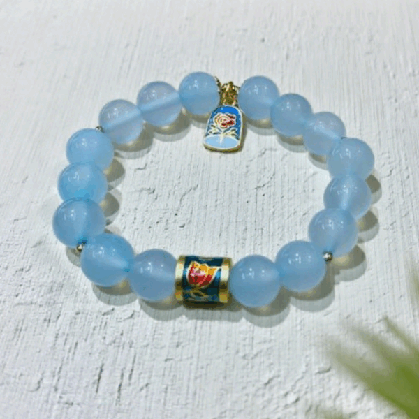 20250910-175249-600x600-1.png D18 Accessories: Random Style