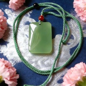 D149 Spring Green Rectangle Pendant