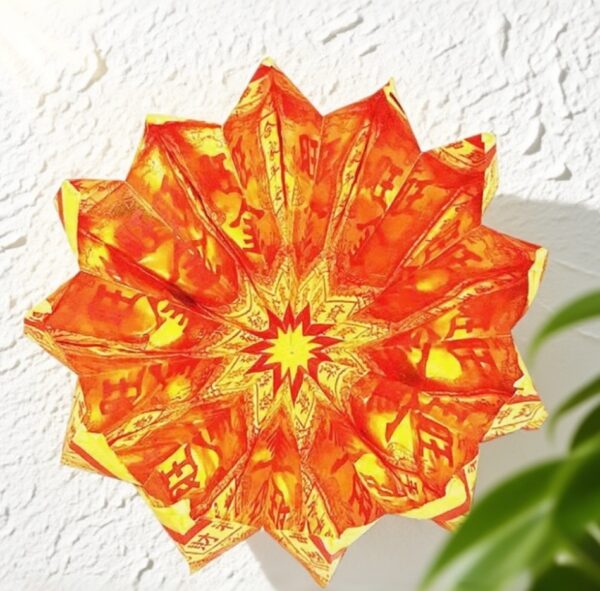 D69	Golden Lotus (Traditional Paper Craft)