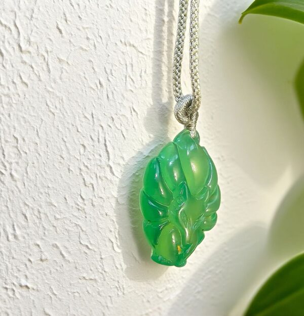 D116 Pendant Necklace: Green Fox Totem