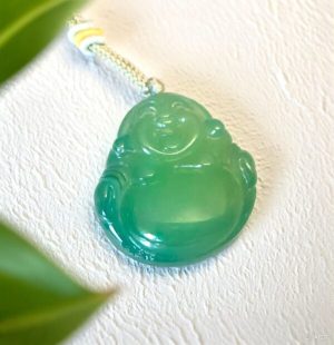 D119 Pendant Necklace: Green Joyful Spirit